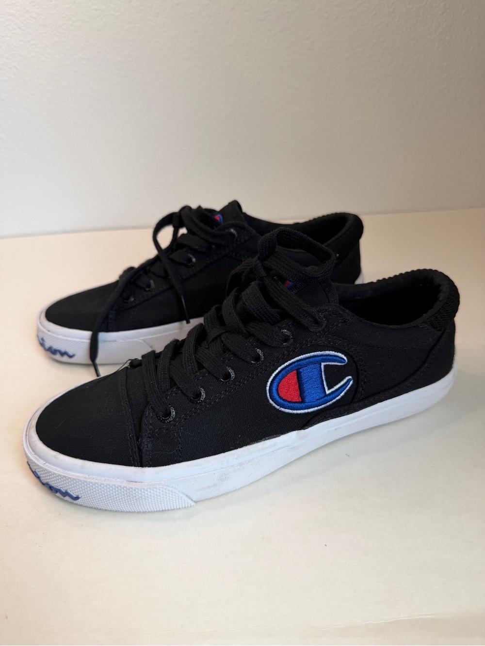 Champion Black Logo Youth Sneakers Size 6Y